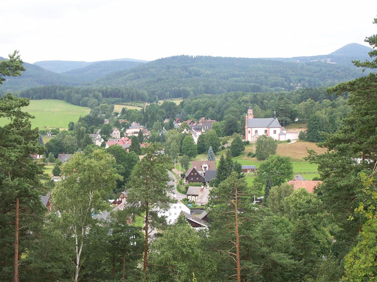 Květinové apartmány u Jordů Marenice Exteriér fotografie